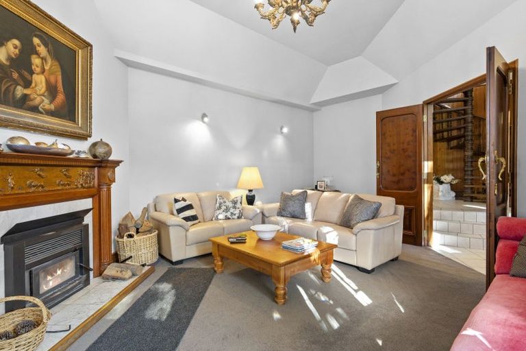 Photo of property in 602 Yaldhurst Road, Yaldhurst, Christchurch, 7676