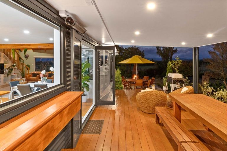 Photo of property in 197 Lees Pakaraka Road, Te Ore Ore, Masterton, 5886