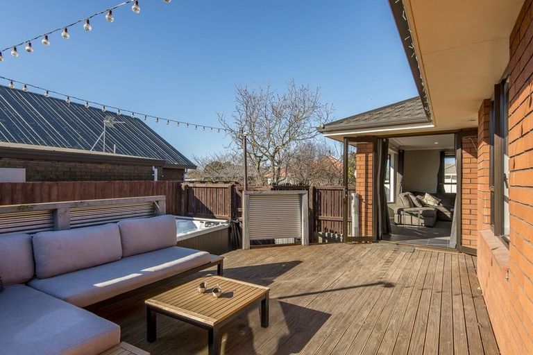 Photo of property in 14 Blakeley Place, Kaiapoi, 7630