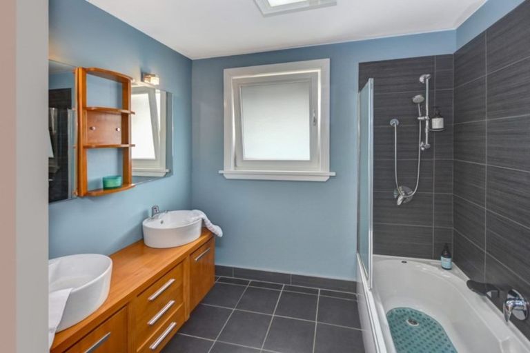 Photo of property in 39 Waldron Crescent, Green Island, Dunedin, 9018