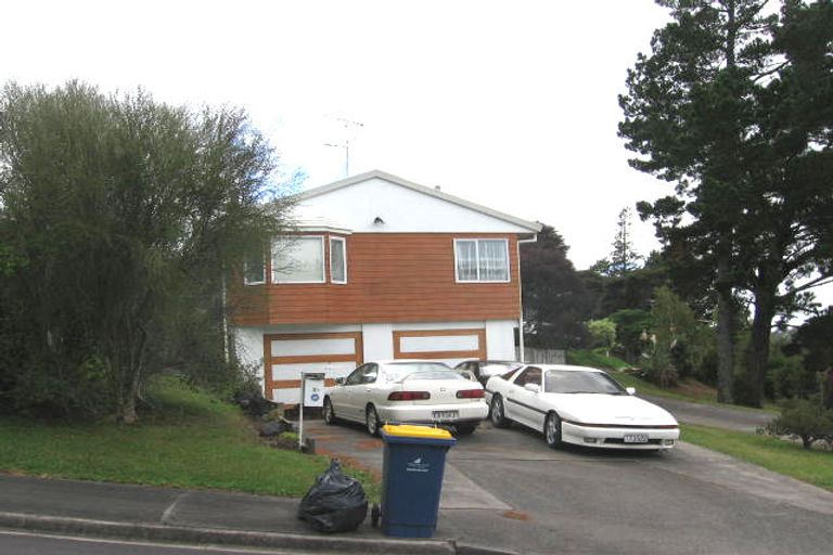 Photo of property in 2a John Webster Place, Glen Eden, Auckland, 0602