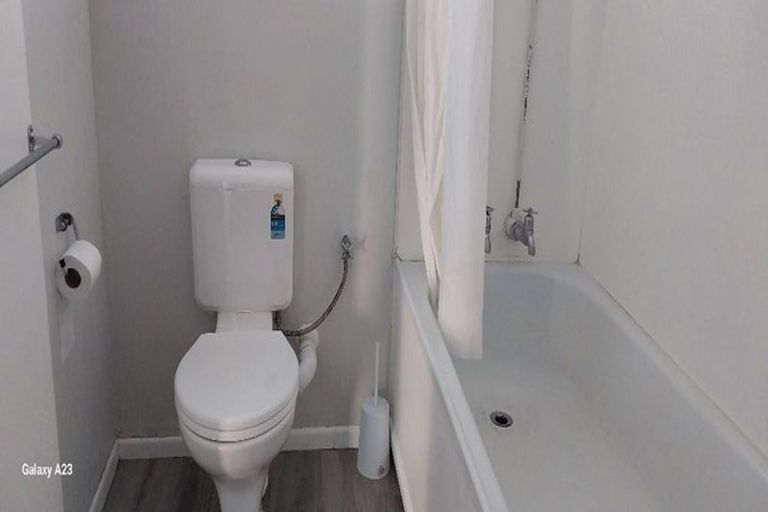 Photo of property in 46 Awamutu Grove, Waiwhetu, Lower Hutt, 5010