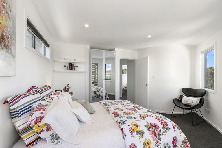 Photo of property in 42 Mandalay Terrace, Khandallah, Wellington, 6035