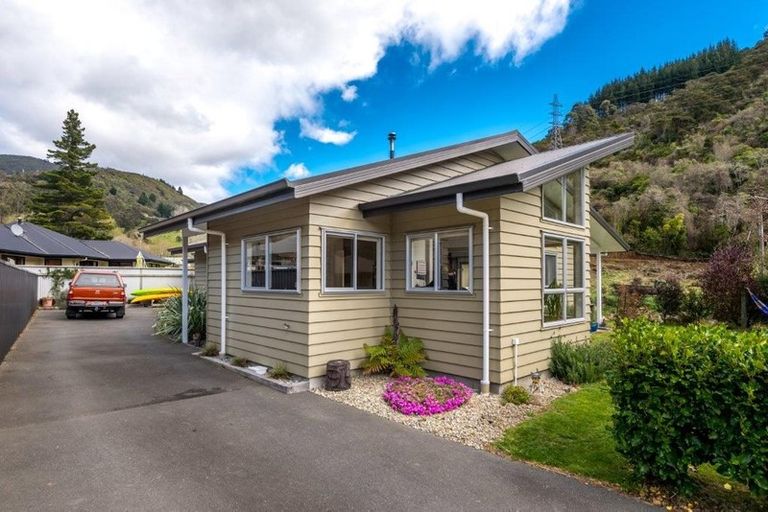 Photo of property in 9 Cummins Street, The Brook, Nelson, 7010