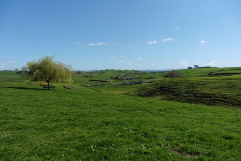 Photo of property in 1090 Rangiatea Road, Otewa, Otorohanga, 3972