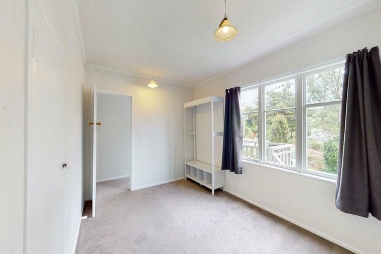 Photo of property in 132-136 Washington Avenue, Brooklyn, Wellington, 6021