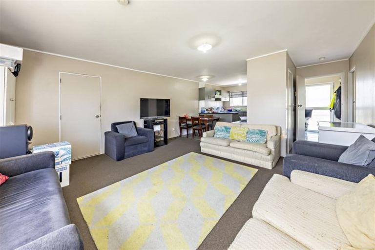 Photo of property in 1/14 Ririno Place, Manurewa, Auckland, 2102