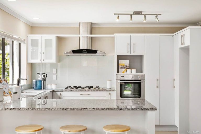 Photo of property in 42 Topland Drive, Flat Bush, Auckland, 2019