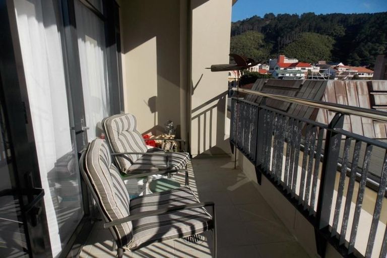 Photo of property in Kate Sheppard Apartments, 7f/42 Molesworth Street, Thorndon, Wellington, 6011