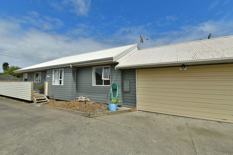 Photo of property in 19 Parakai Avenue, Parakai, 0830