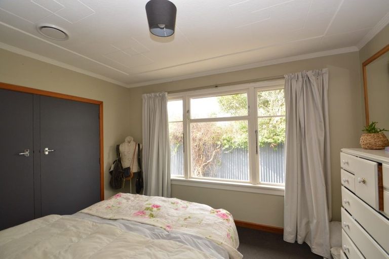 Photo of property in 16 Herriot Street, Richmond, Invercargill, 9810