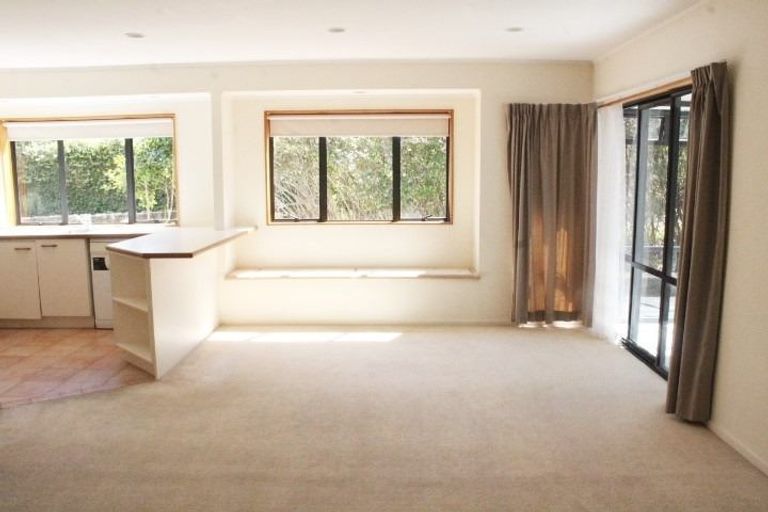 Photo of property in 2/6 Cherry Road, Bucklands Beach, Auckland, 2014