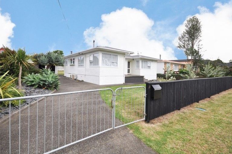 Photo of property in 8 Beresford Street, Pukekohe, 2120