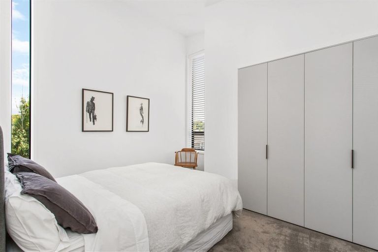 Photo of property in 58 Wai-iti Terrace, Burnside, Christchurch, 8052