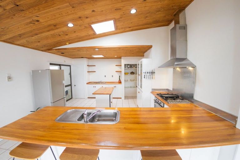 Photo of property in 5 John Street, Raglan, 3225