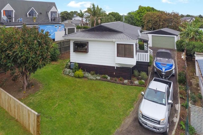 Photo of property in 4 Seaway Road, Clarks Beach, 2122