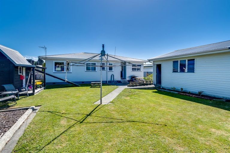 Photo of property in 57 Clarence Cox Crescent, Pirimai, Napier, 4112