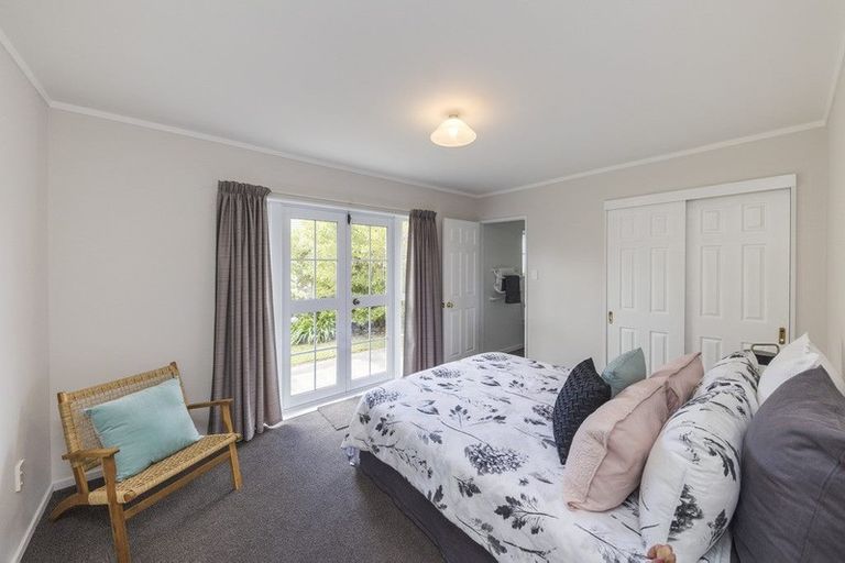 Photo of property in 155 Summerhill Drive, Fitzherbert, Palmerston North, 4410