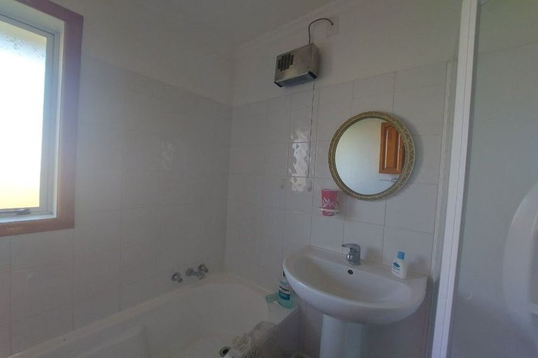 Photo of property in 5 Dalton Place, Burnside, Christchurch, 8053