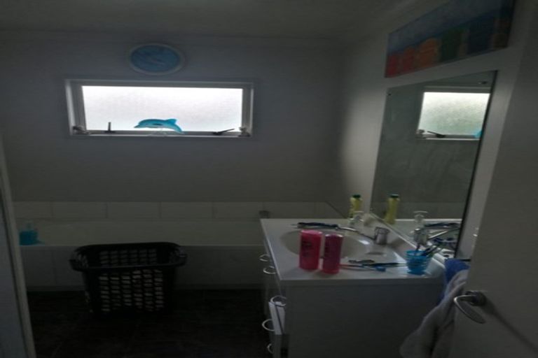 Photo of property in 15a Eastburn Street, Papakura, 2110