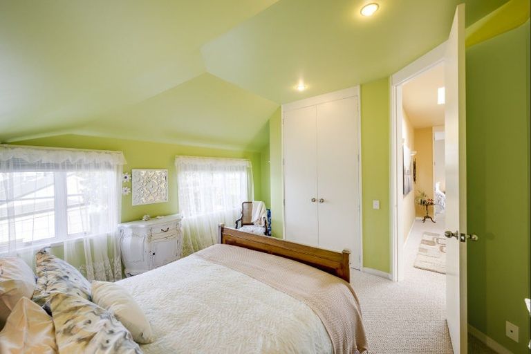 Photo of property in 75 Le Quesne Road, Bay View, Napier, 4104