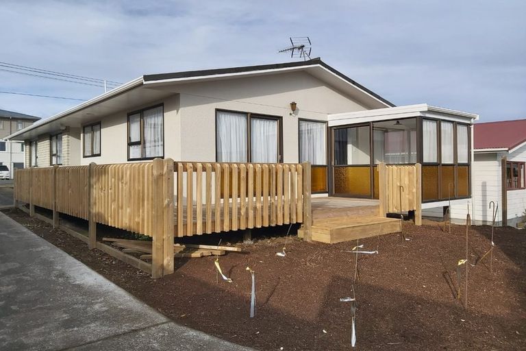 Photo of property in 1/24 Bulteel Street, New Plymouth, 4310