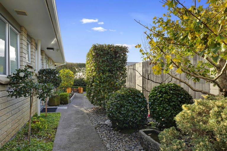 Photo of property in 35b Clemow Road, Fitzroy, New Plymouth, 4312