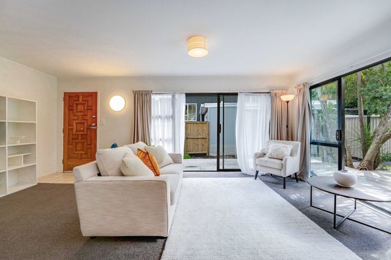 Photo of property in 15 Boylan Road, Titirangi, Auckland, 0604