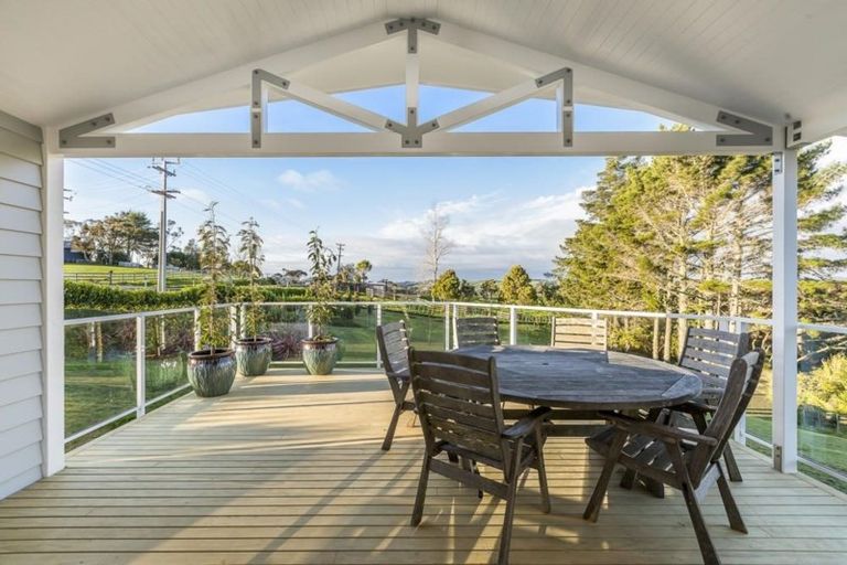 Photo of property in 180 Taylor Road, Waimauku, 0882