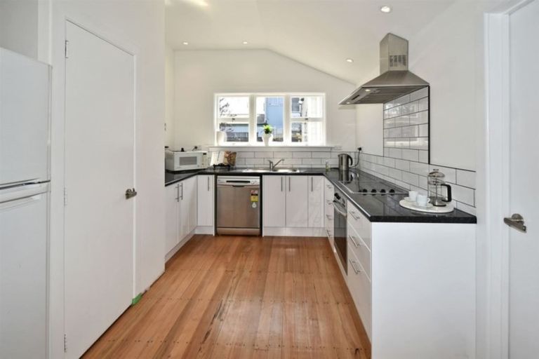 Photo of property in 72 Bordesley Street, Phillipstown, Christchurch, 8011