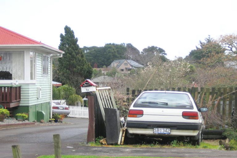 Photo of property in 1 Thomson Avenue, Dinsdale, Hamilton, 3204