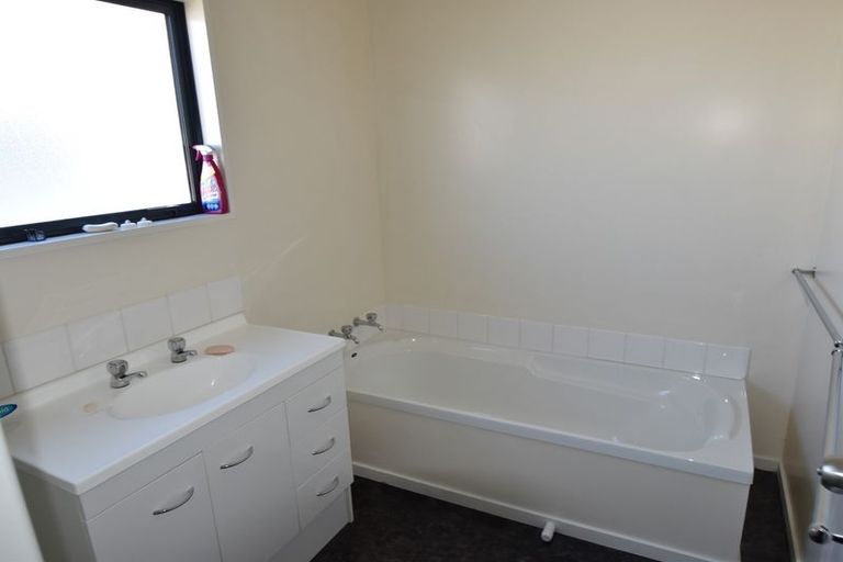 Photo of property in 34 Rata Road, Twizel, 7901