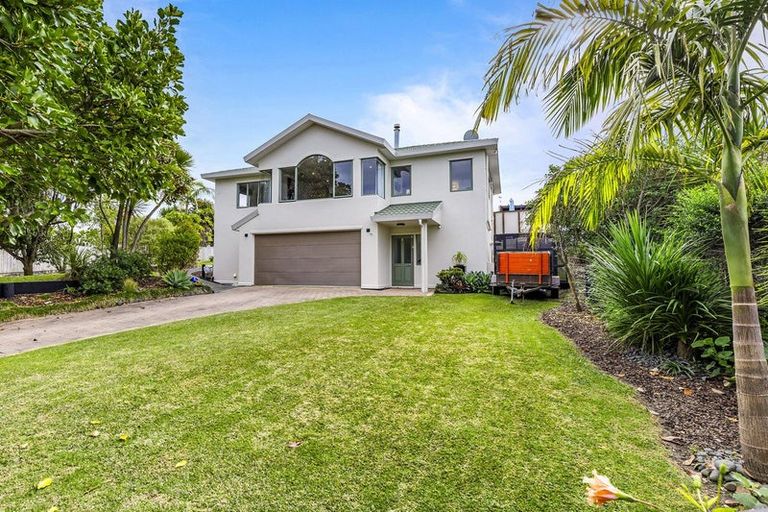 Photo of property in 4 Farnell Place, Gulf Harbour, Whangaparaoa, 0930