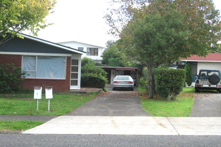 Photo of property in 2/30 Galsworthy Place, Bucklands Beach, Auckland, 2014