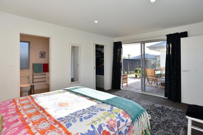 Photo of property in 4 Kawari Drive, Pegasus, 7612