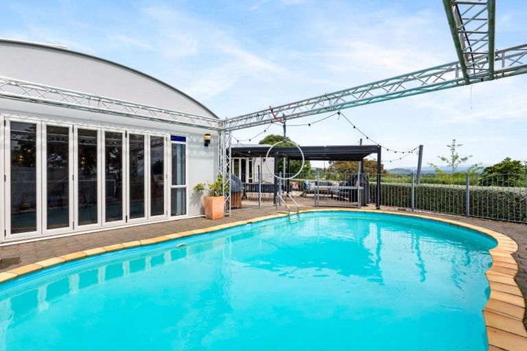 Photo of property in 15 Woodford Heights, Havelock North, 4130