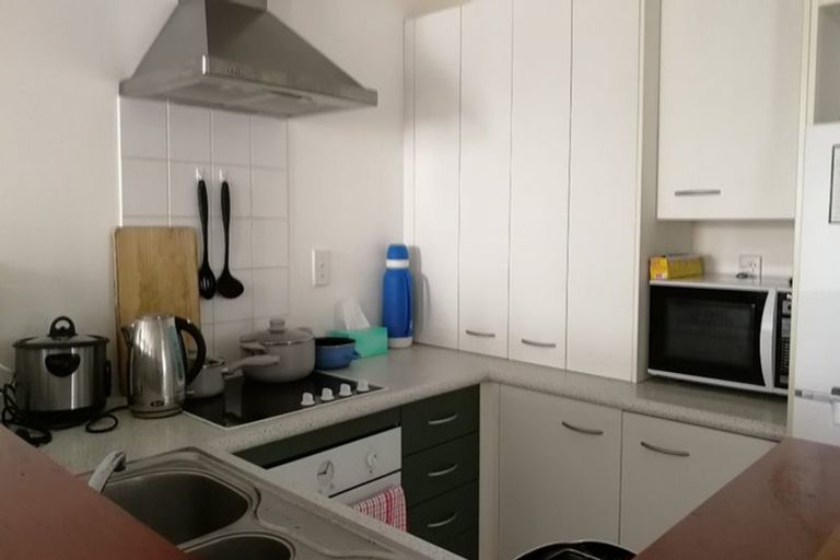 Photo of property in Terrace Heights Apartments, 10c/163 The Terrace, Wellington Central, Wellington, 6011