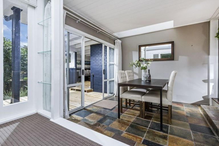 Photo of property in 1/24 Brook Street, Milford, Auckland, 0620