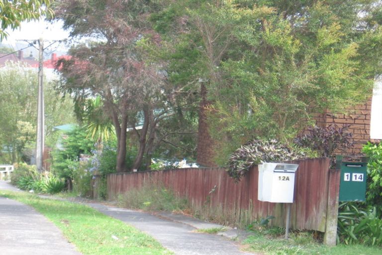 Photo of property in 2/14 Kelkirk Street, Kelston, Auckland, 0602