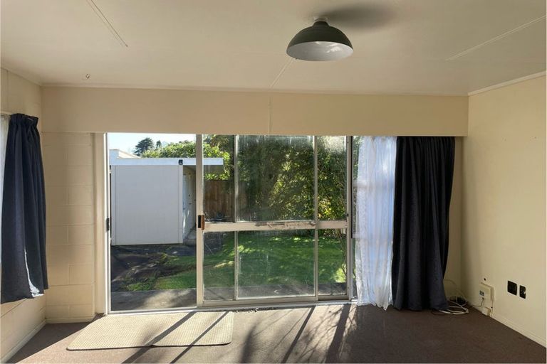Photo of property in 65a Frankley Road, Westown, New Plymouth, 4310