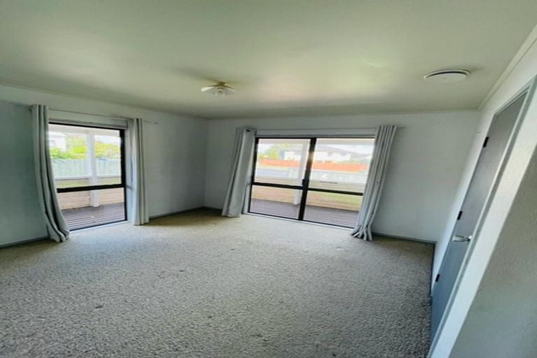 Photo of property in 13 Duckworth Road, Papakura, 2110