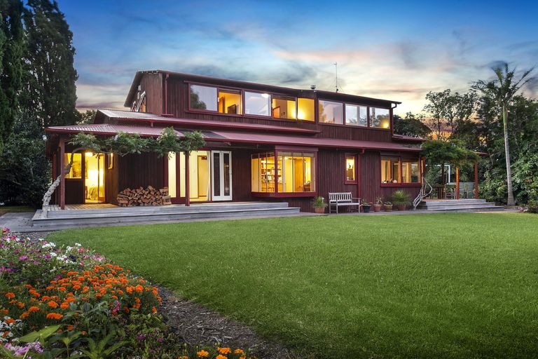 Photo of property in 161 Atkinson Road, Titirangi, Auckland, 0604