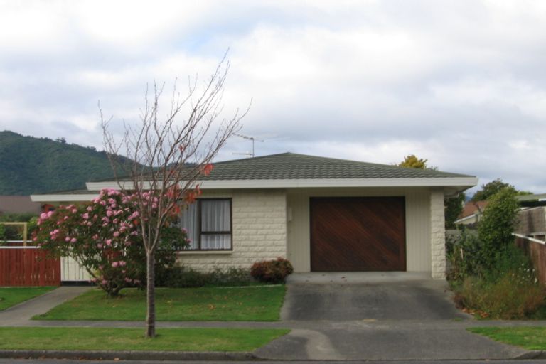 Photo of property in 78b Belvedere Avenue, Waikanae, 5036