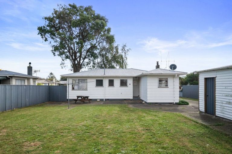 Photo of property in 22 Heather Street, Levin, 5510