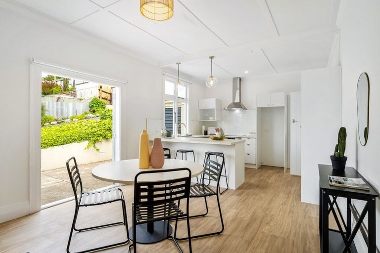 Photo of property in 8a Clyde Street, Oamaru North, Oamaru, 9400