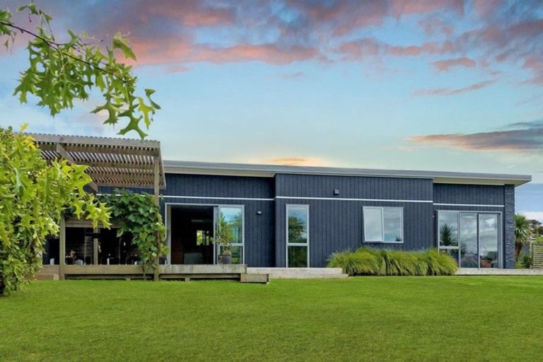 Photo of property in 3 Admiralty Drive, Haruru, 0204