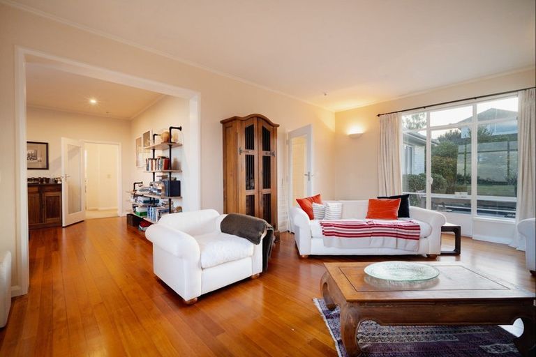 Photo of property in 216 Highgate, Roslyn, Dunedin, 9010