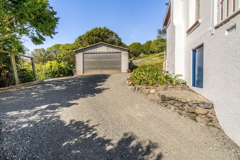 Photo of property in 78 Marine Parade, Bluff, 9814