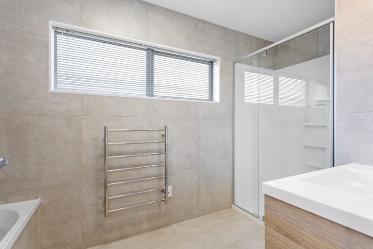 Photo of property in 32 Te Mura Crescent, Takanini, 2112