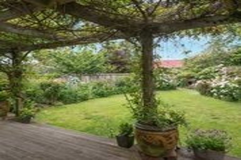 Photo of property in 65 Windermere Road, Papanui, Christchurch, 8053